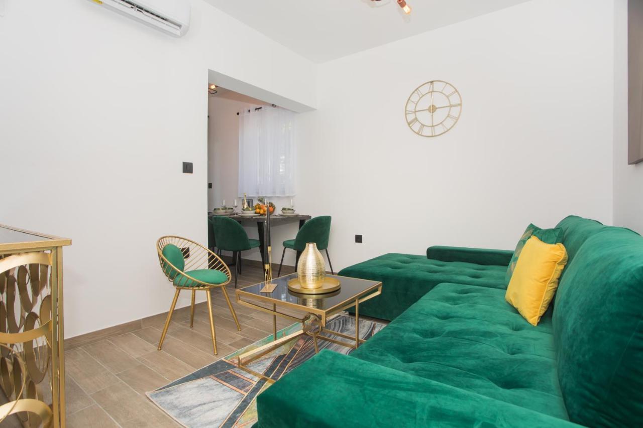 Apartmani Rispet ชิเบนิก ภายนอก รูปภาพ